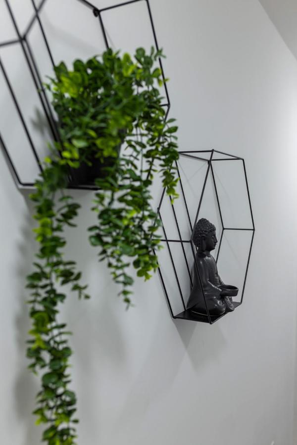 Flatzy - 16 Guests 4 En-Suite Central Apartment A ลิเวอร์พูล ภายนอก รูปภาพ