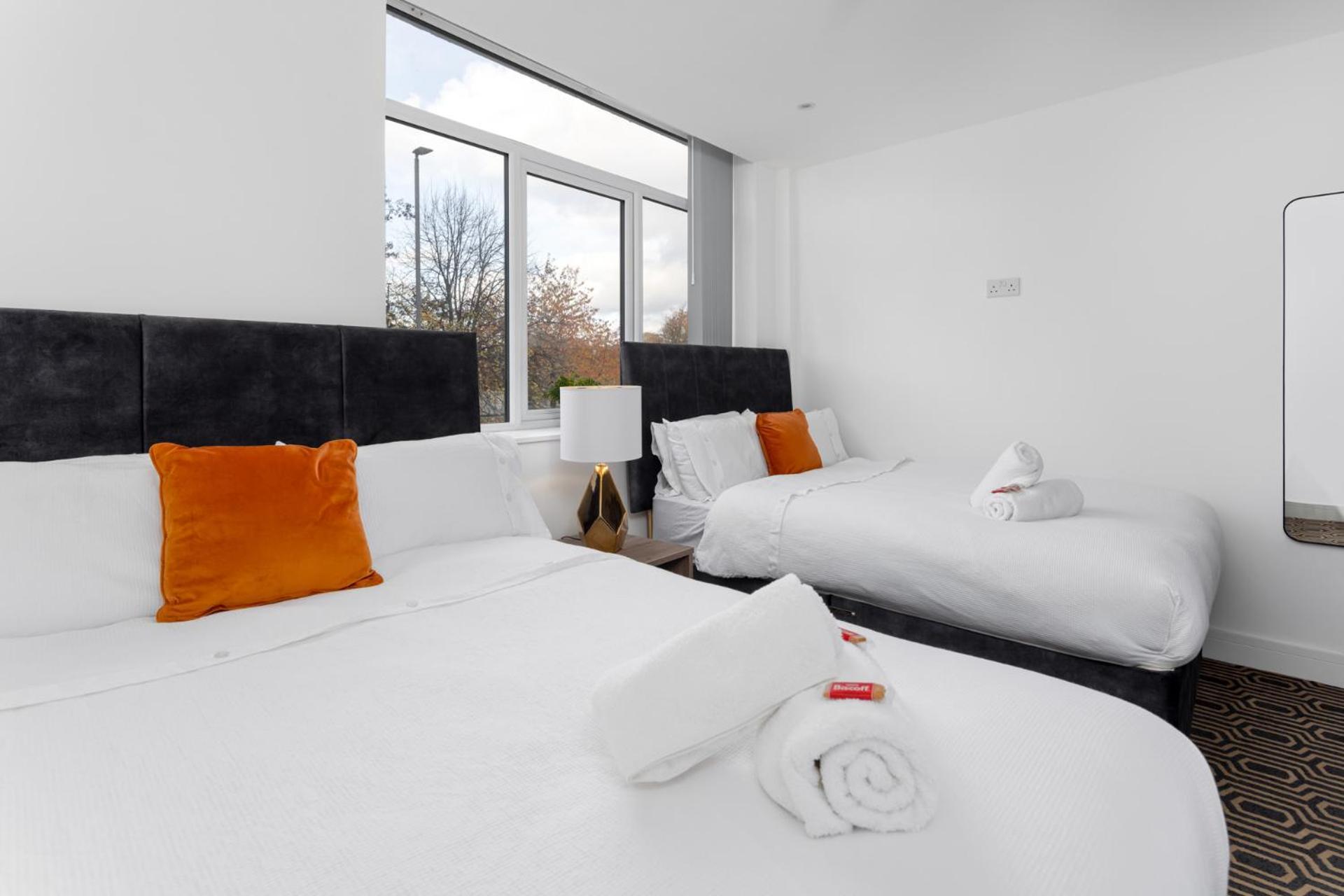 Flatzy - 16 Guests 4 En-Suite Central Apartment A ลิเวอร์พูล ภายนอก รูปภาพ
