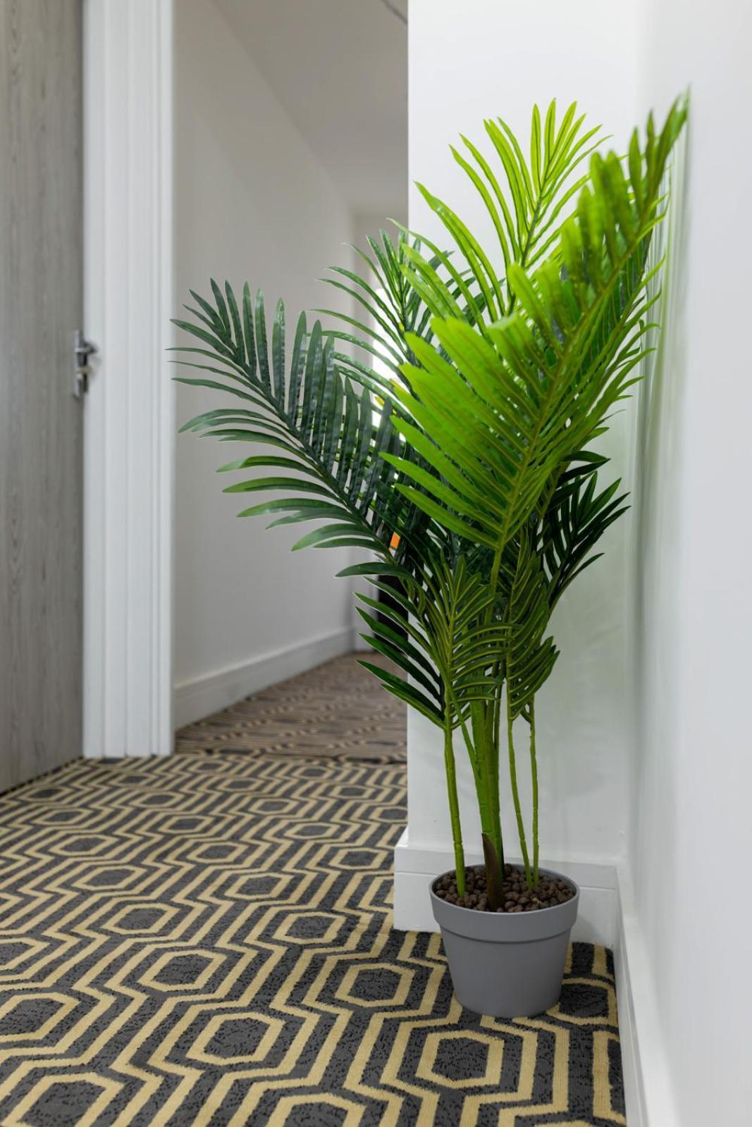 Flatzy - 16 Guests 4 En-Suite Central Apartment A ลิเวอร์พูล ภายนอก รูปภาพ