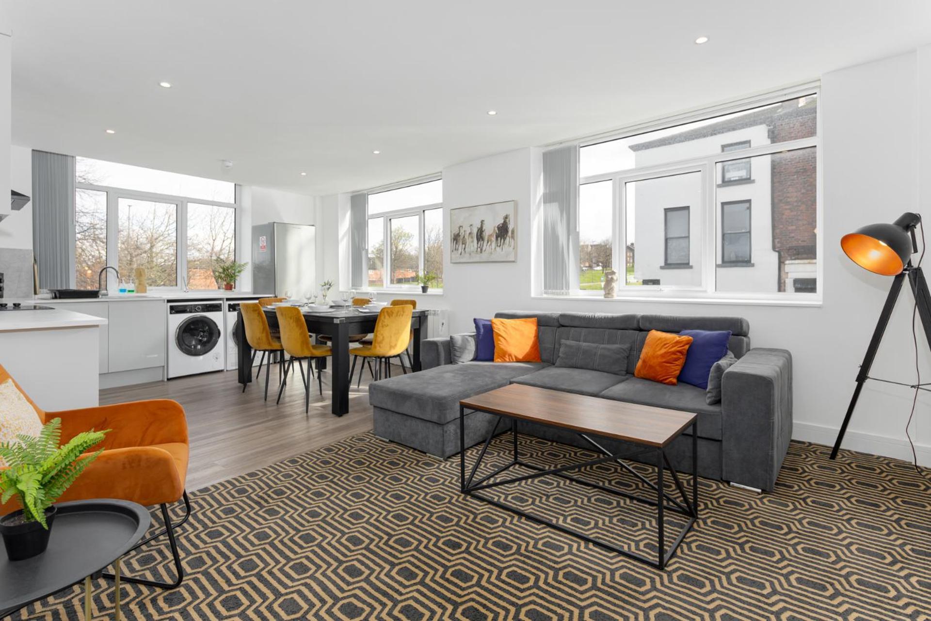 Flatzy - 16 Guests 4 En-Suite Central Apartment A ลิเวอร์พูล ภายนอก รูปภาพ